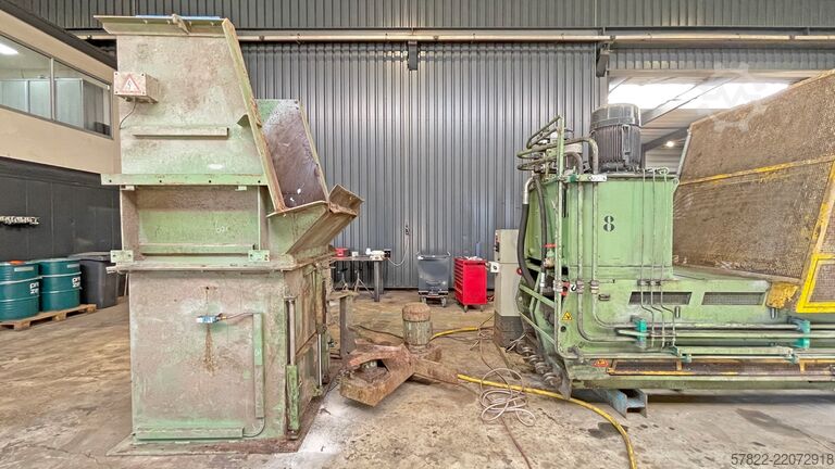 Pressa per balle 45 kW, forza di pressatura 60 t, con nastro trasportatore Bollegraaf HBC 60