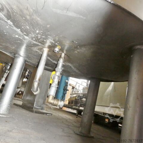 Réservoir sous pression de 650 litres pouvant être chauffé/refroidi en V2A  