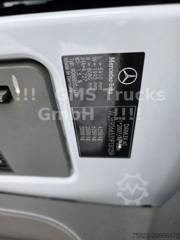 Furgoneta MERCEDES-BENZ Sprinter 516 CDI / 4X4 ALLRAD / Mixto 6 Sitze