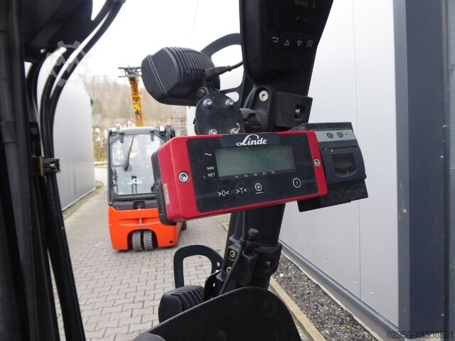 Elektrische vorkheftruck 3 wielen Linde E16P-02