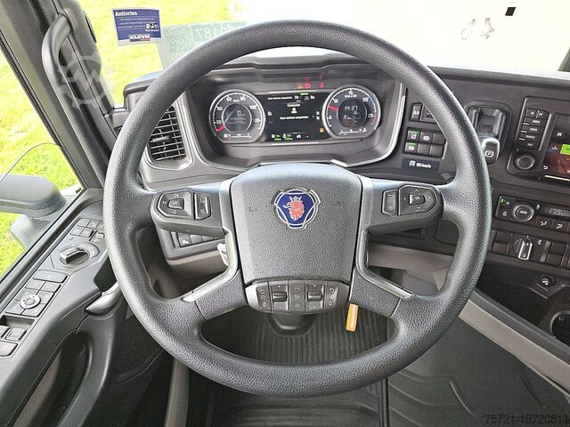 Standaard trekker SCANIA S450 SKIRTS 2X TANK RETAR