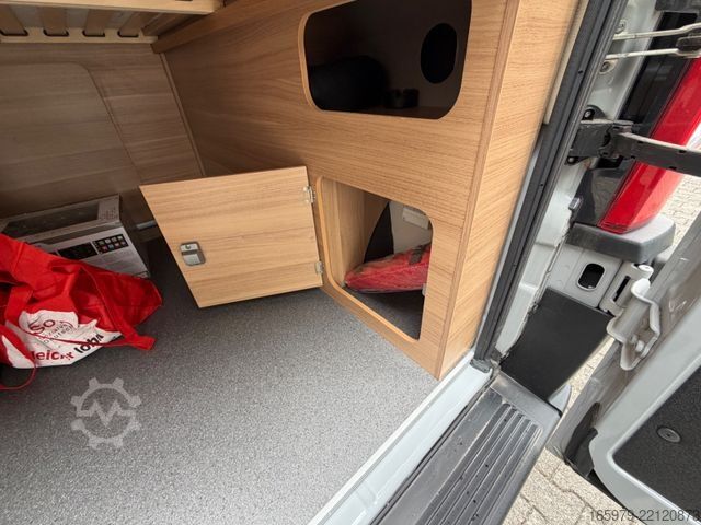 Karavan  BRAVIA