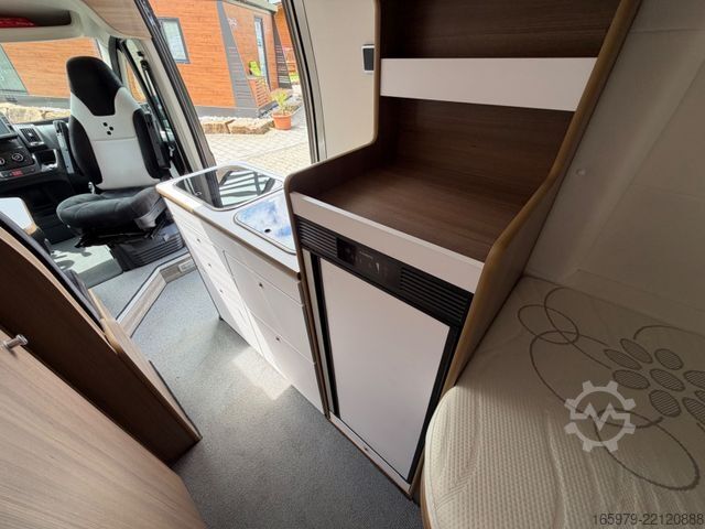 Karavan  BRAVIA
