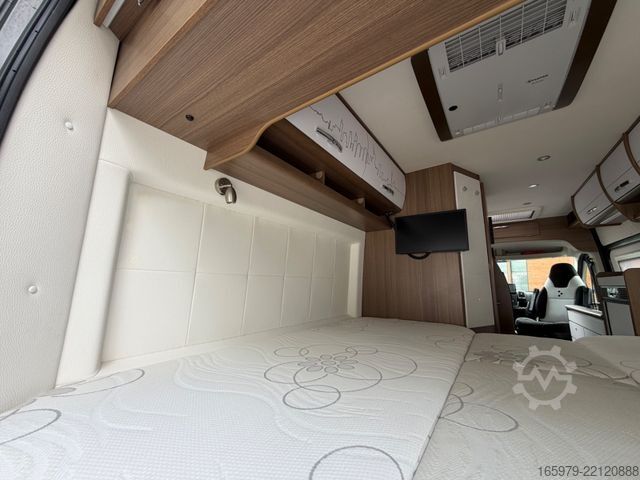 Karavan  BRAVIA