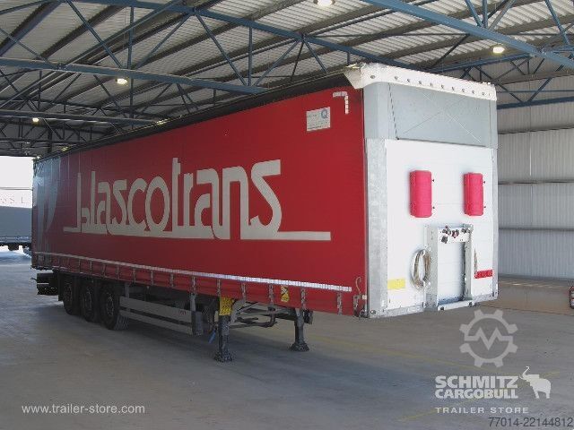 Nyitott ponyvás félpótkocsi Schmitz Cargobull Curtainsider Standard