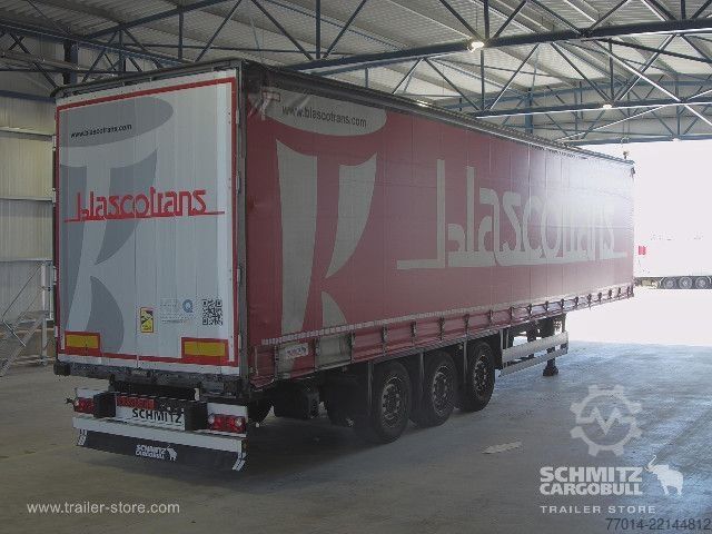 Nyitott ponyvás félpótkocsi Schmitz Cargobull Curtainsider Standard