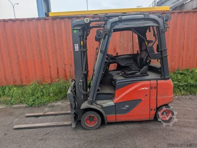 Elektromos négykerekű targonca Linde E 20 PH-02 // Triplex //  3. & 4. Ventil // 5000 S