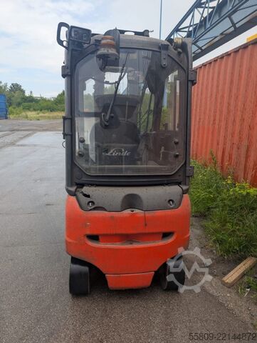 Elektromos négykerekű targonca Linde E 20 PH-02 // Triplex //  3. & 4. Ventil // 5000 S