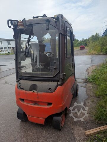 Elektromos négykerekű targonca Linde E 20 PH-02 // Triplex //  3. & 4. Ventil // 5000 S