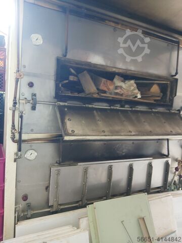 Oven op hout  Holzbackofeb