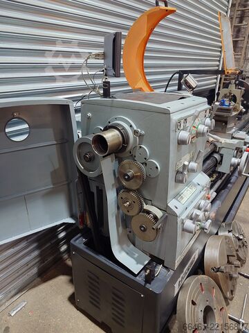 Soustužnický soustruh s mezerovým ložem Huvema Lathe 560 x 2000