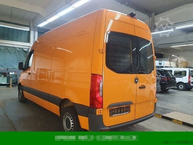 Minibüs MERCEDES-BENZ Sprinter III FWD 211/214 CDI FWD L2H2 KAMERA