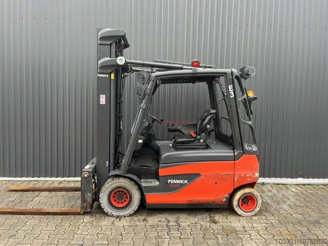 Stivuitor electric cu 4 roți Linde E25L-02