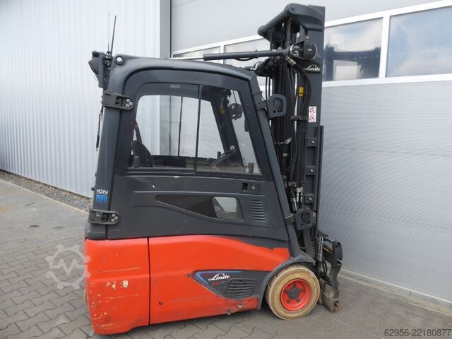Elektrisk 3 -hjulet gaffeltruck Linde E16-02
