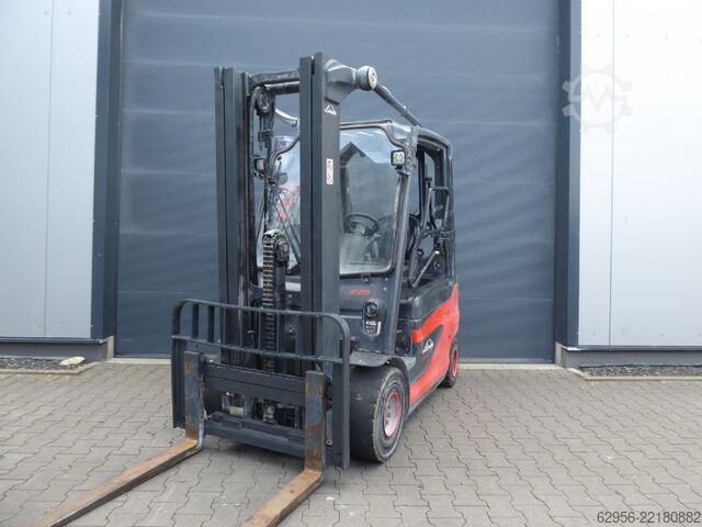 Elektrisk 4 -hjulet gaffeltruck Linde E25-01