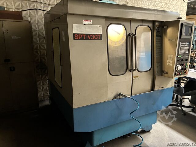 Vertikales Bearbeitungszentrum Hyundai SPT-V30T