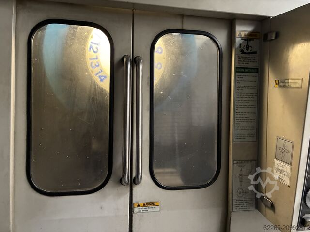 Vertikales Bearbeitungszentrum Hyundai SPT-V30T