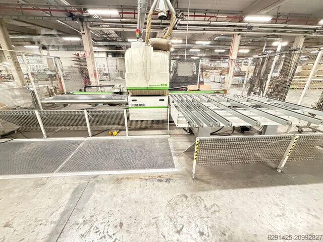 Bearbeitungszentrum mit Durchlauf BIESSE SKIPPER 100