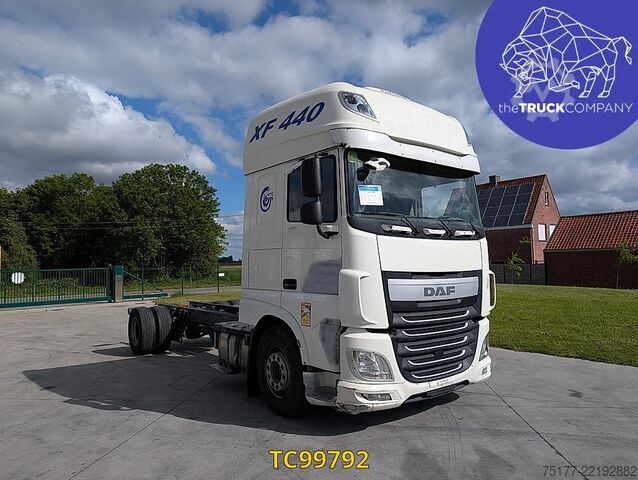 Șasiu cu cabină DAF XF 440
