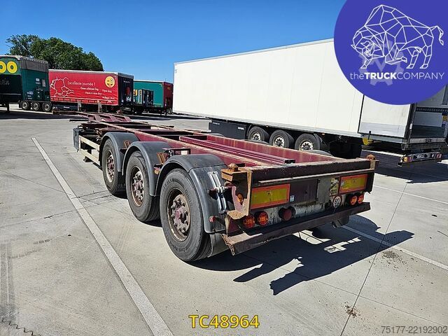 Transporte de contentores Renders 