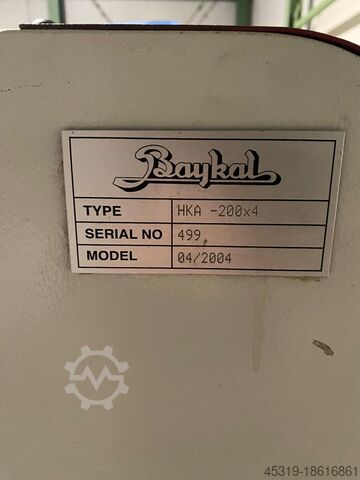 Uitklinkmachine Baykal HKA 200 x 4