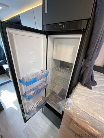 Halvintegrerad husbil HOBBY Optima De Luxe T65 GE Modell 2024 Tageszulassung