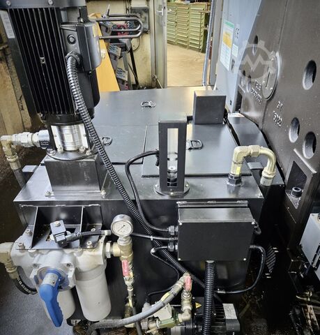 Vertikales Bearbeitungszentrum TOYODA FV1165