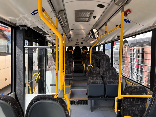 Stadsbus SOLARIS Urbino 8.9  LE MIDI KLIMA  2,4 m GURTE  NEULACK