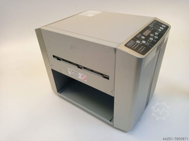 Visitekaartsnijder Uchida BC 10