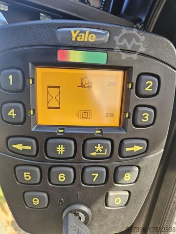 Elektrikli 4 tekerlekli forklift Yale ERP25VL
