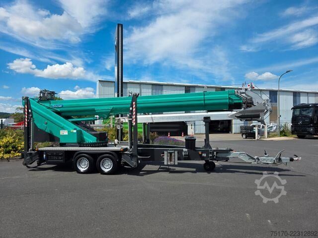 Böcker AHK 36/2400 / solo 905 horas de uso / 2016 Böcker AHK 36/2400 / nur 905 h / 2016