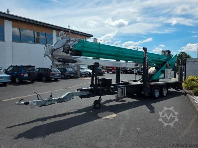 Böcker AHK 36/2400 / solo 905 horas de uso / 2016 Böcker AHK 36/2400 / nur 905 h / 2016