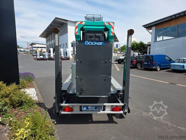 Böcker AHK 36/2400 / solo 905 horas de uso / 2016 Böcker AHK 36/2400 / nur 905 h / 2016