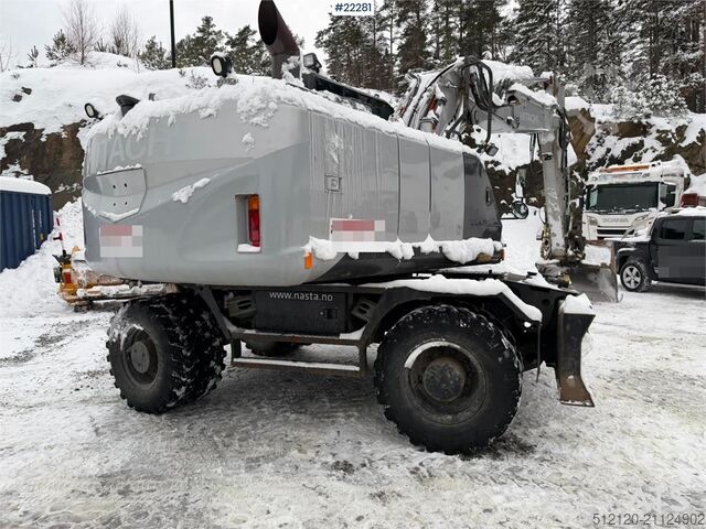 Wheel excavator Hitachi ZX170W-5B Wheeled machine with 2 chains, grading b