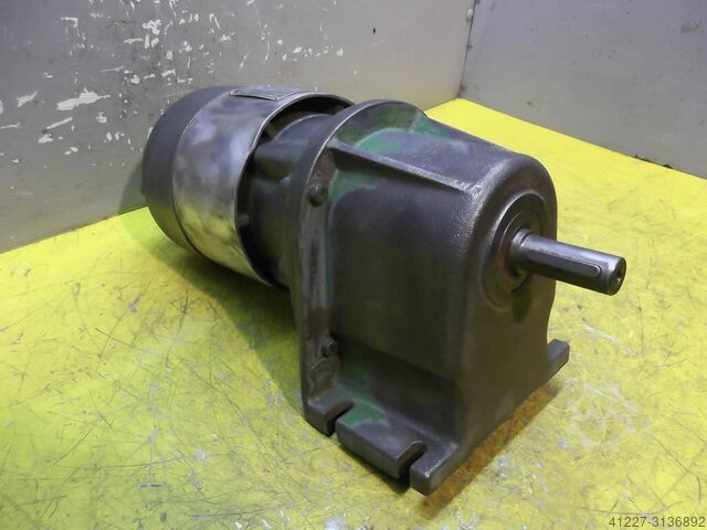 Tandwielmotor 0,075 kW 21,5 tpm Bauer D0060/86