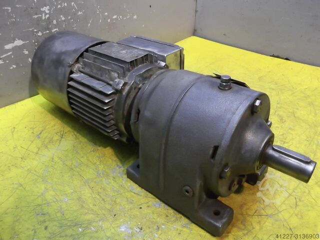 Motoriduttore 0,15 kW 37 giri/min SEW-EURODRIVE R40DT71K-4BMHP