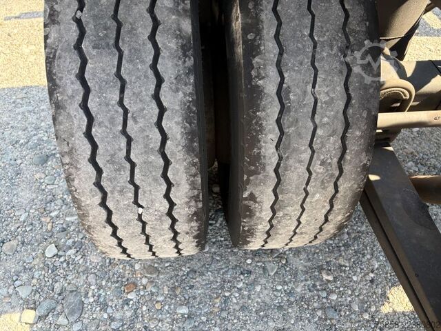 Wissellaadbak-oplegger SOMMER Verzinkte BDF Lafette 235/75R17,5 BPW