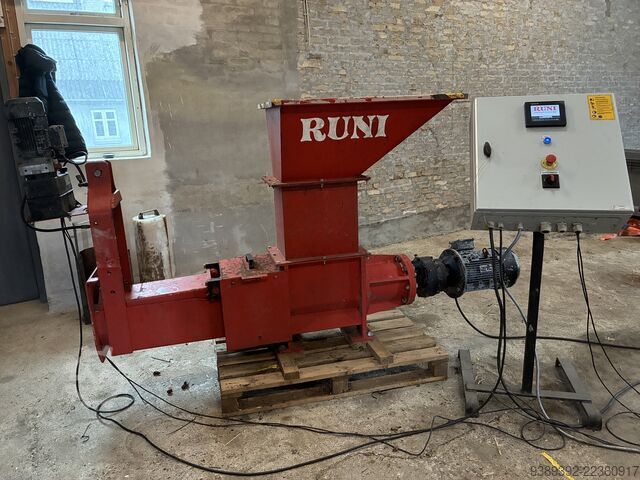 Compacteur à vis Runi SK240