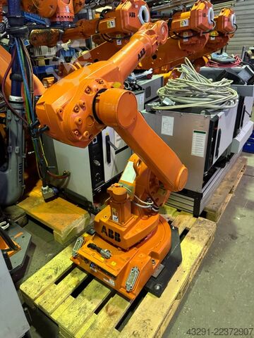  ABB Robotics IRB 1600-8/1.45 IRC5 M2004