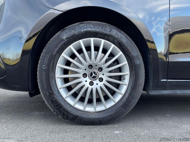 Minibuss MERCEDES-BENZ V 300 d 4MATIC AVANTGARDE extralang 360° Kamera