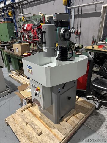 Csésze köszörűgép DELTA LB 300