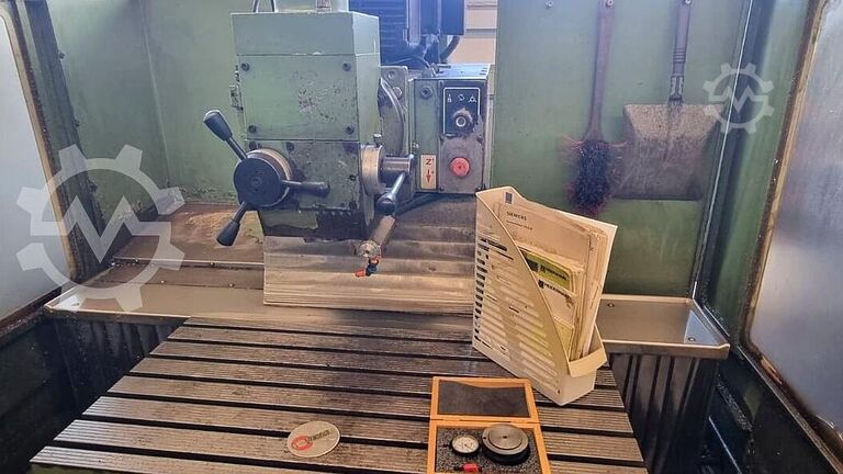 Fresatrice HERMLE UWF 900