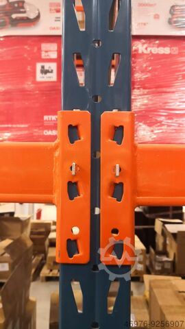 Porta-paletes Travessa de estante alta Travessa de estante Feralco/ 2.700 mm/ Kastenprofil: 80 x 50 mm