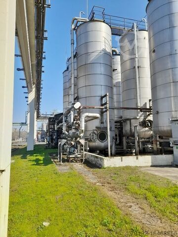60000 Liter heiz-/kühlbarer Druckbehälter aus V2A  