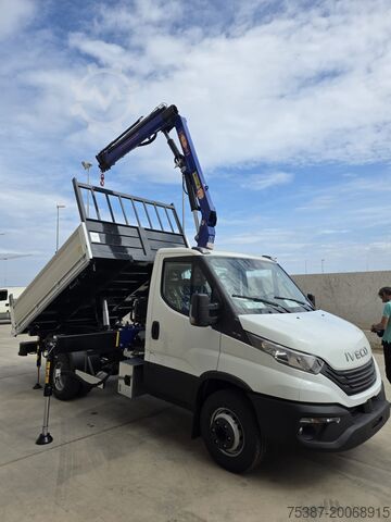 Driezijdige kiepwagen IVECO 72C18