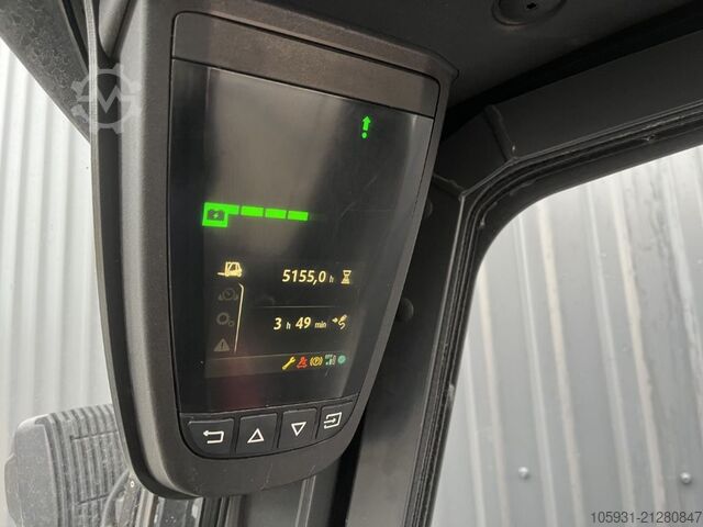 Electric 4-wheel forklift Linde E30-01