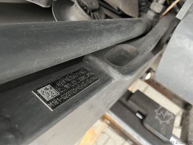 Electric 3-wheel forklift Linde E16L-02