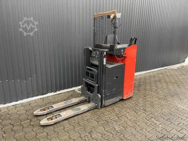 Stand-on stacker Linde D12S