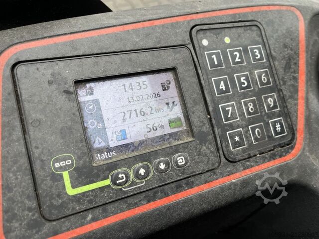 Stand-on stacker Linde D12S