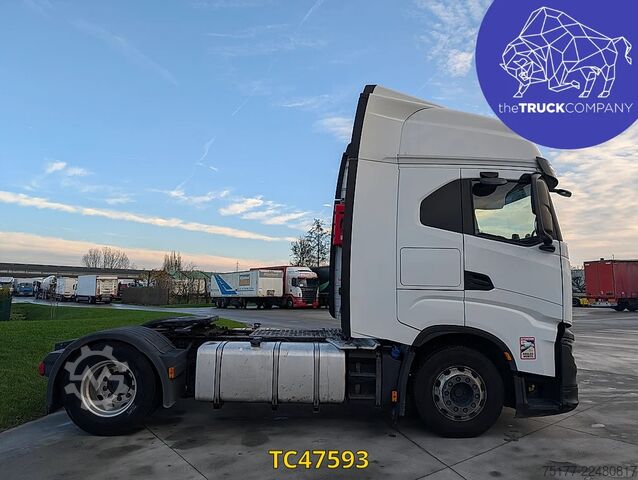 Standaard-SZM Iveco S-Way 480